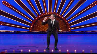 [imitates dog snarling] - John Mulaney: Kid Gorgeous at Radio City