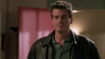 [IMITATES EFFIE]
Your vocal coach - Charmed