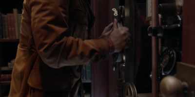 [imitates electrical buzzing] - A Series of Unfortunate Events
