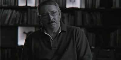 In 2017,
retired Air Force
intelligence officer - Close Encounters of the Fifth Kind