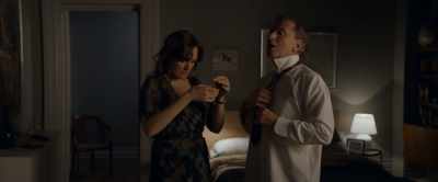 - In a black coat.
- Here, can you help? - The Song of Names