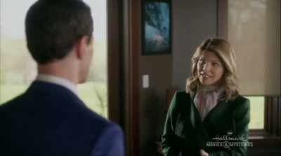 IN A LAB IN TOWN, - Garage Sale Mysteries: Picture a Murder