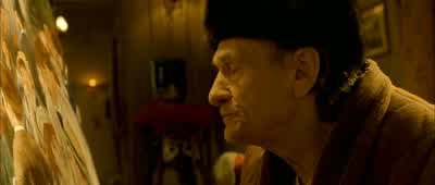 In America they're going to takeall the rich people's ashes, put them in a satellite and shoot it into space. - Amélie
