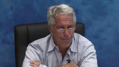 In any even, you did develop
a sexual relationship - Jeffrey Epstein: Filthy Rich