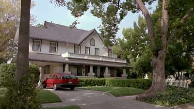 - In "Child's Play 2"
Andy Barclay is sent - Living with Chucky