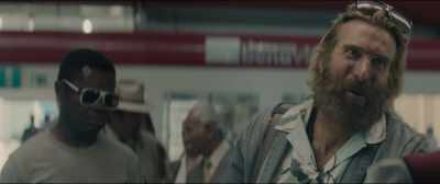 (IN ENGLISH) Beginner.
(LAUGHS) - Gringo