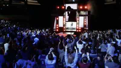 ♪ In every ghetto ♪ - Dave Chappelle: The Age of Spin
