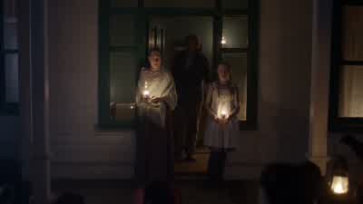 ♪ In excelsis Deo ♪ ♪ Gloria... - Anne with an E