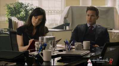 In fact, your mom's how...
Caroline's house - Christmas Wishes & Mistletoe Kisses