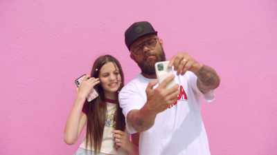 In fact, that pink wall - Fake Famous