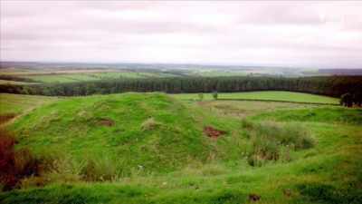 In front are one are these
three amazing ballista platforms. - Curse of the Ancients with Alice Roberts