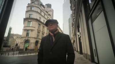 In global financial terms,
this was small change. - Ross Kemp: Mafia and Britain