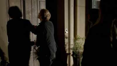 -In we go. - Snatch