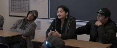 In Inuit custom, raising
the eyebrows means yes. - The Grizzlies