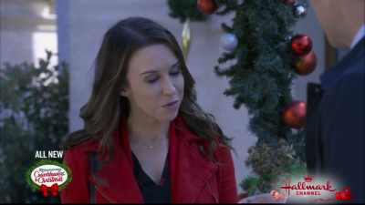 In Italy, when someone
gives you a gift, - Christmas in Rome