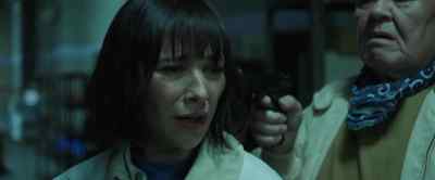 - [in Japanese] Quiet!
- [whimpers] - Sunny