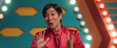 [in Japanese] Studio control gal's
in the bathroom again. [chuckles] - Sunny