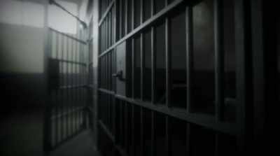In Kenora, he had his own
personal cell, - There Are No Fakes