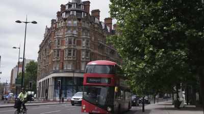 In late 2004,
Clare had moved up to London, - The Real Manhunter