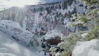 In March, sunlight slowly
returns to yellowstone. - Epic Yellowstone