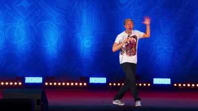 In this moment, right now, we are alive. - Russell Howard: Recalibrate