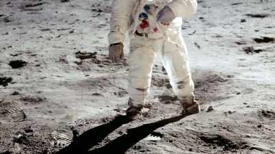 In other words, the ground swept
by the lunar module jets - American Moon