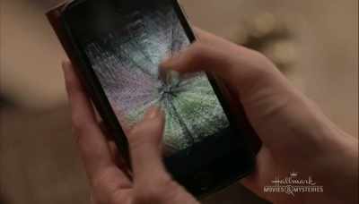 In my photos, taken at 8:32, - Ruby Herring Mysteries: Silent Witness