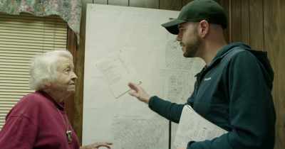 In regards to this, where
is Alice's house? - The House in Between