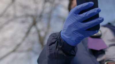 In search of leads,
detectives turn back - Final Moments