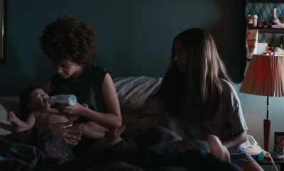 [in Spanish] There,
there, darling. - In the Summers
