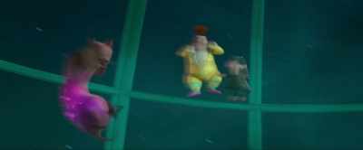 In the right ring,
we have a pig versus a lunatic! - Hitpig!