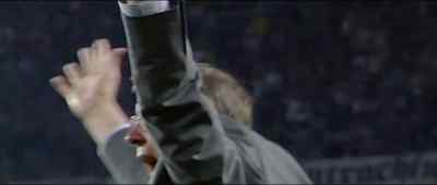 In towards Schmeichel.
It's come for Dwight Yorke. - Sir Alex Ferguson: Never Give In
