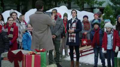 In what appears to be
an impromptu toboggan hill, - Random Acts of Christmas
