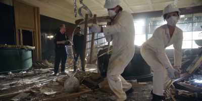 in with the cleanup crew... - Inside Man: Most Wanted