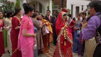 Indian bride never smiles - Bend It Like Beckham