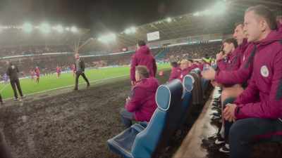 [indistinct angry shout] - All or Nothing: Manchester City