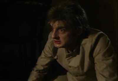 (Indistinct call 
whistles) - Count Dracula