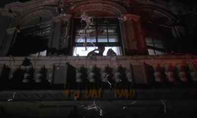 [indistinct chatter and cheering] - New York, New York
