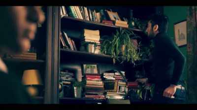 INDISTINCT CHATTER ON TV - Informer