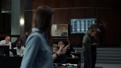 [indistinct chatter] - Homeland