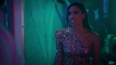[indistinct chatter] - A Party to Die For