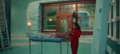 (indistinct chatter) - The Santa Clauses