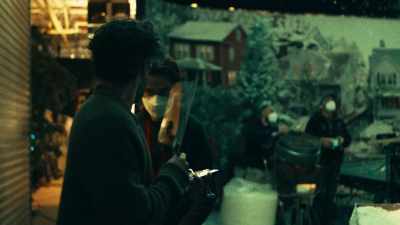 (INDISTINCT CHATTER) - Scenes from a Marriage