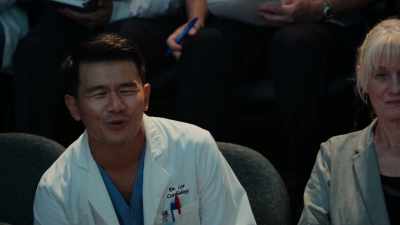 (indistinct chatter) - Doogie Kamealoha, M.D.