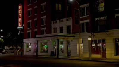 [indistinct chatter] - Twin Peaks