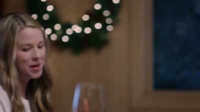 [indistinct chatter] - Christmas on the Menu