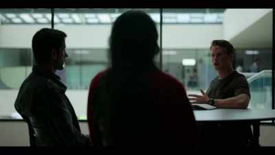 [INDISTINCT CHATTER] - Young Wallander