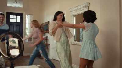 [indistinct chatter] - Deadly Dance Competition