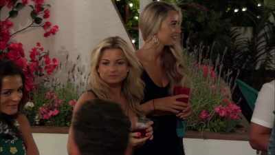 (INDISTINCT CHATTER) - Love Island