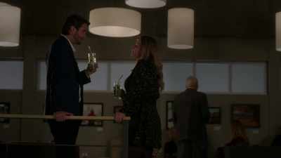 [indistinct chatter] - Pretty Little Liars: The Perfectionists